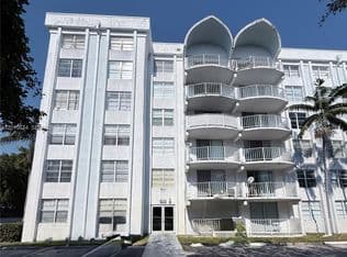 1-bedroom Condo — 482 NW 165th Street Rd APT A307, Miami, 33169