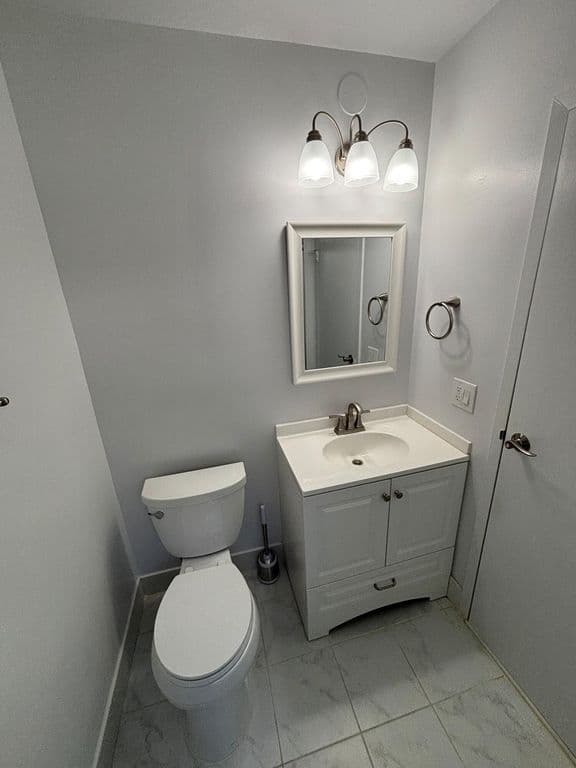 2-bedroom Condo — 301 N Pine Island Road #105