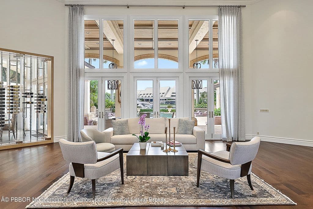6+1 Müstakil ev — 193 Spyglass Ct