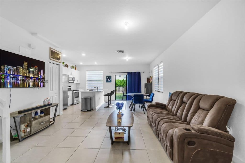 3-bedroom Property — 25500 SW 108th Ave