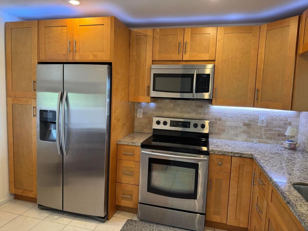 2+1 Condo — 2766 S CARAMBOLA Circle S #406