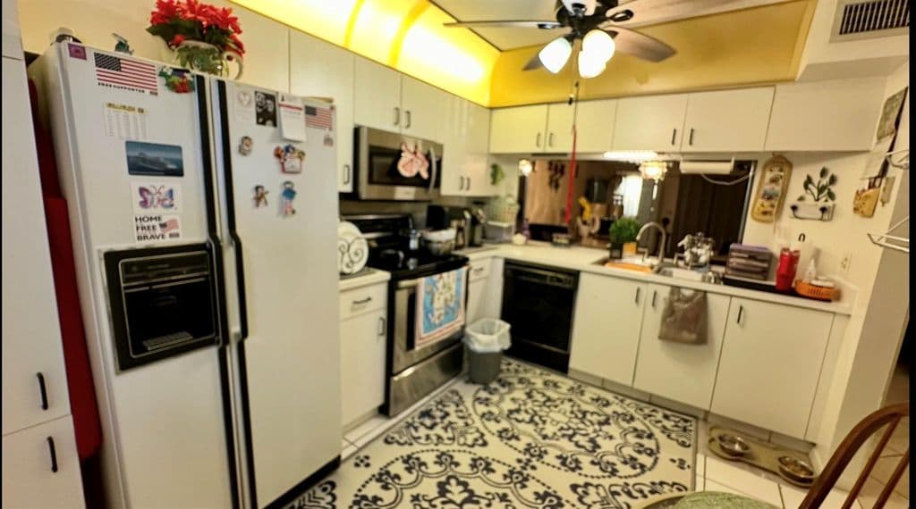 2-bedroom Condo — 10382 NW 24th Place #107
