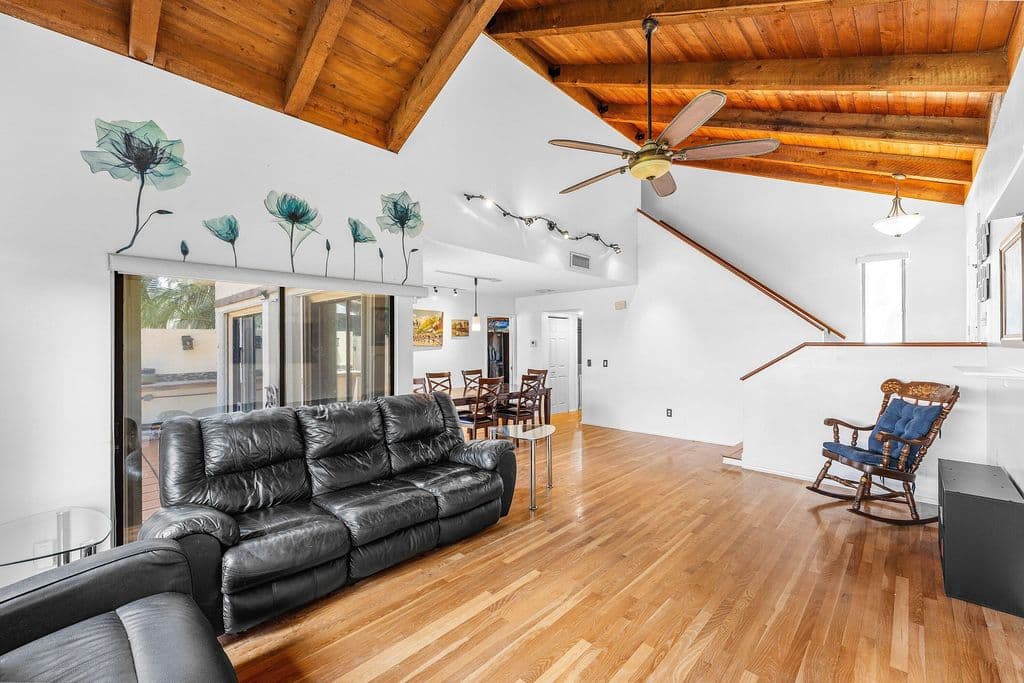 4-bedroom Single-Family Home — 2810 Sand Pines Court