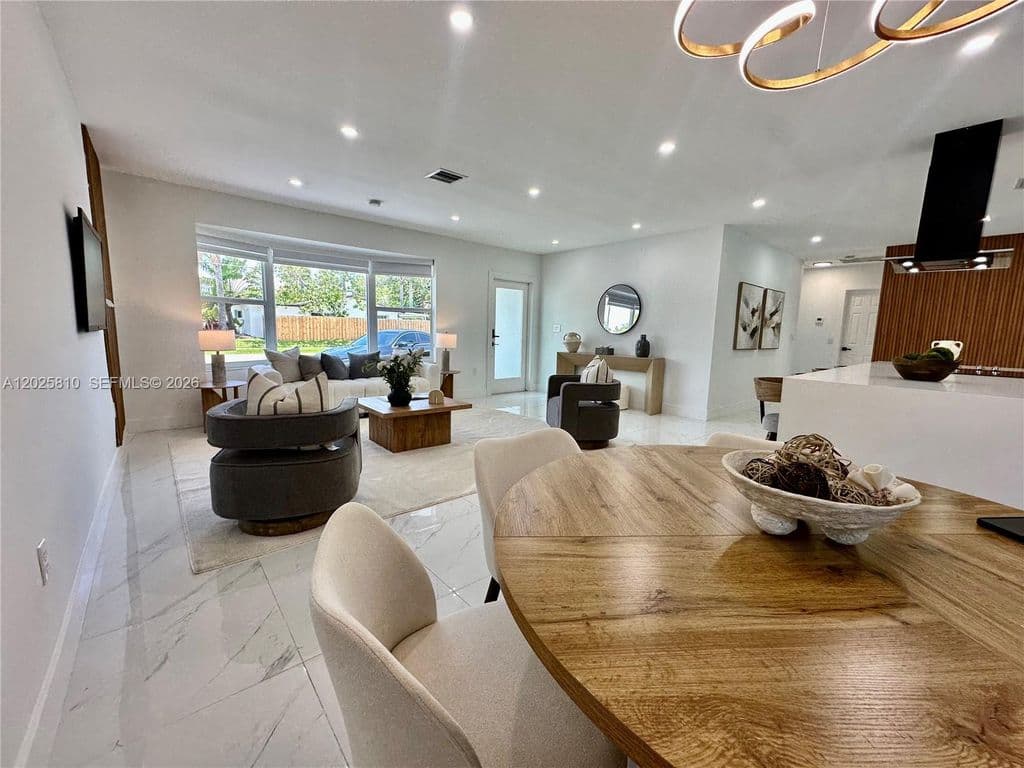 3+1 Müstakil ev — 1446 Scott St