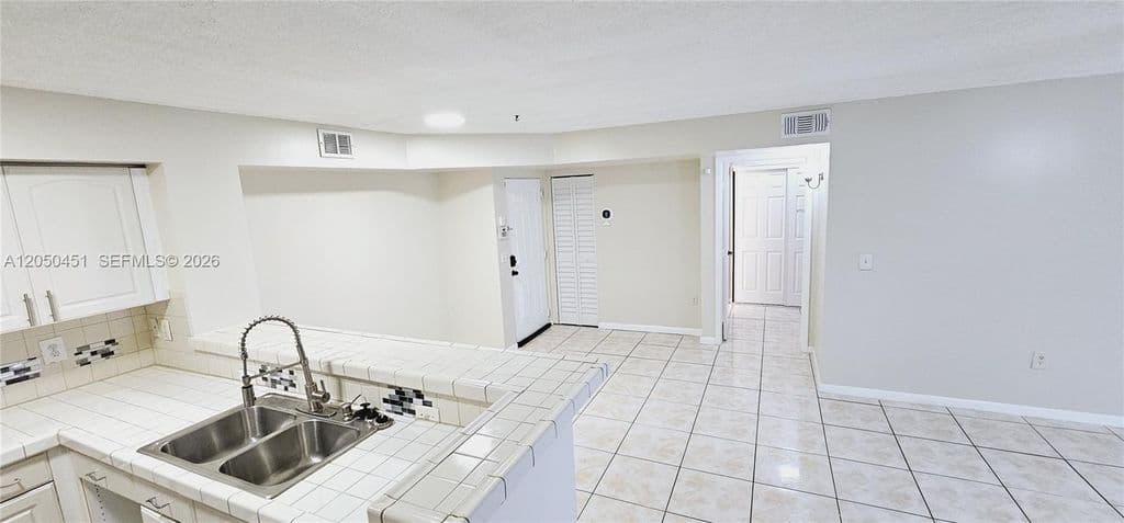 2-bedroom Condo — 1707 Village Blvd APT 208