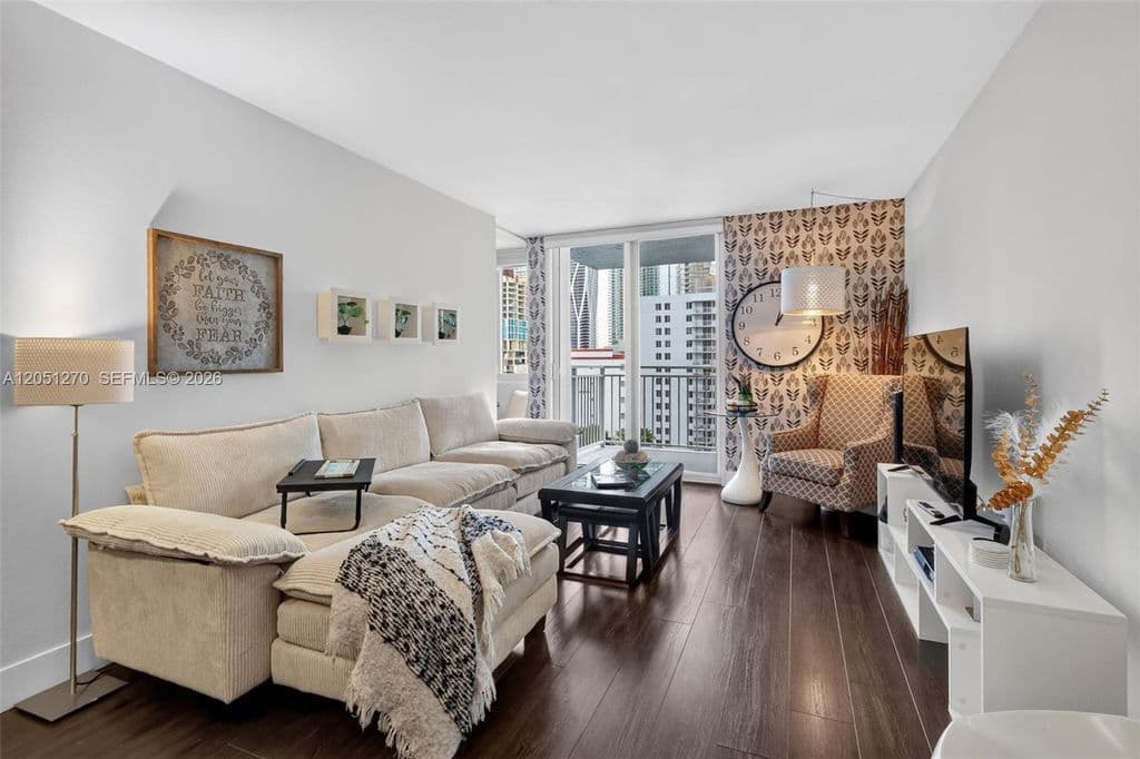 2-bedroom Condo — 850 N Miami Ave #W-1202