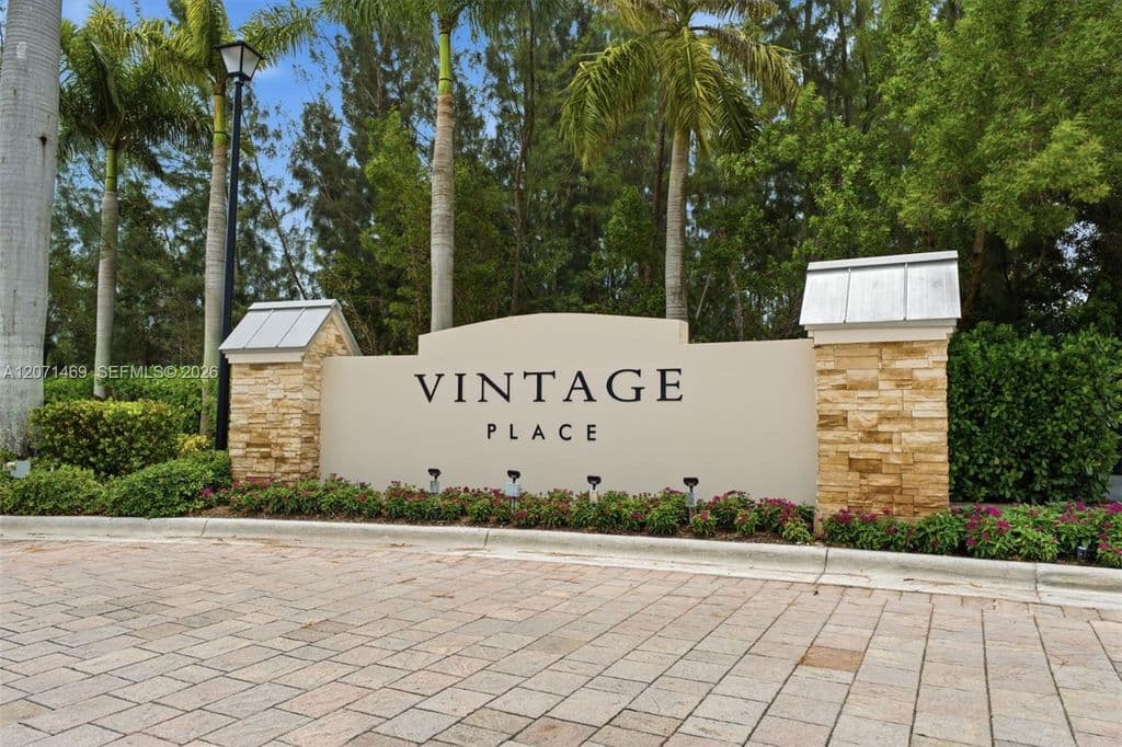 4-bedroom Property — 7042 NW 103rd Path