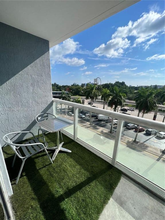 Condo — 50 Biscayne Blvd APT 508