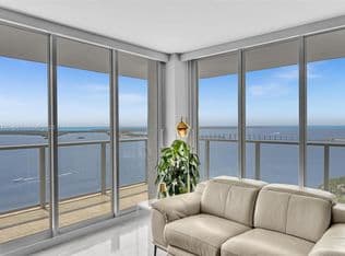 2-bedroom Condo — 1155 Brickell Bay Dr APT 3211, Miami, 33131
