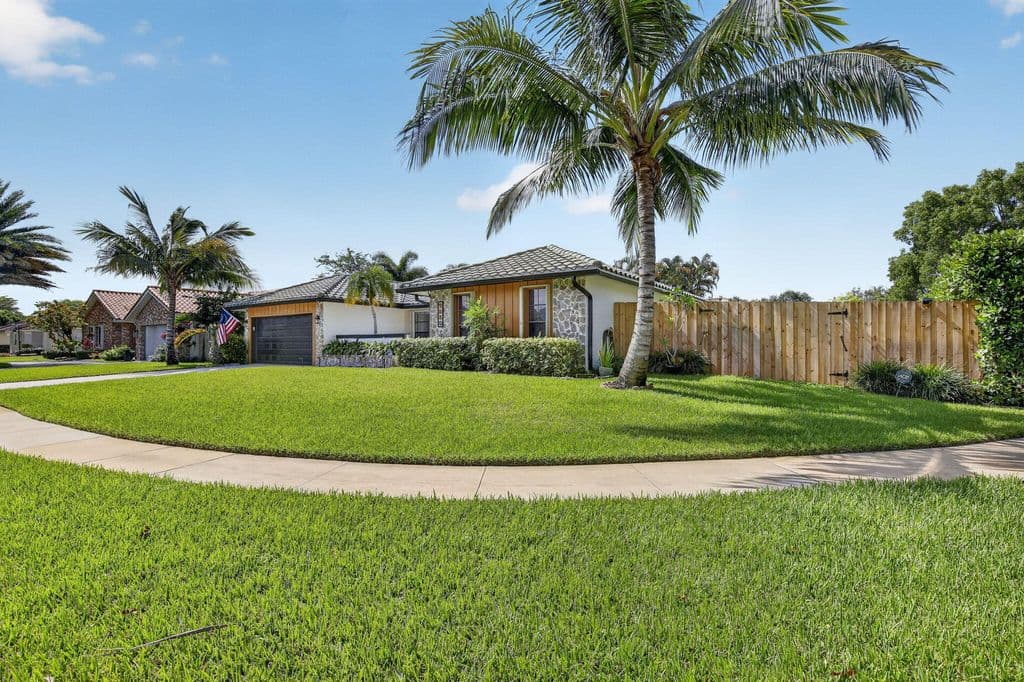 4-bedroom Single-Family Home — 9680 NW 10th Court