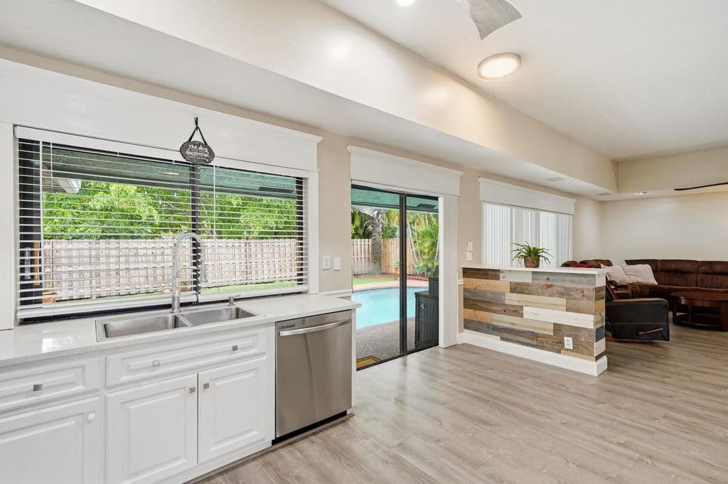 3-bedroom Single-Family Home — 2145 NW 85th Lane
