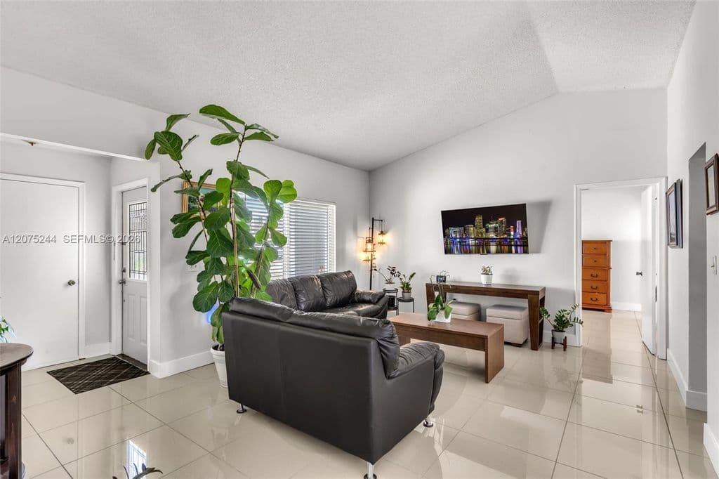 3+1 Müstakil ev — 11740 NW 39th Pl