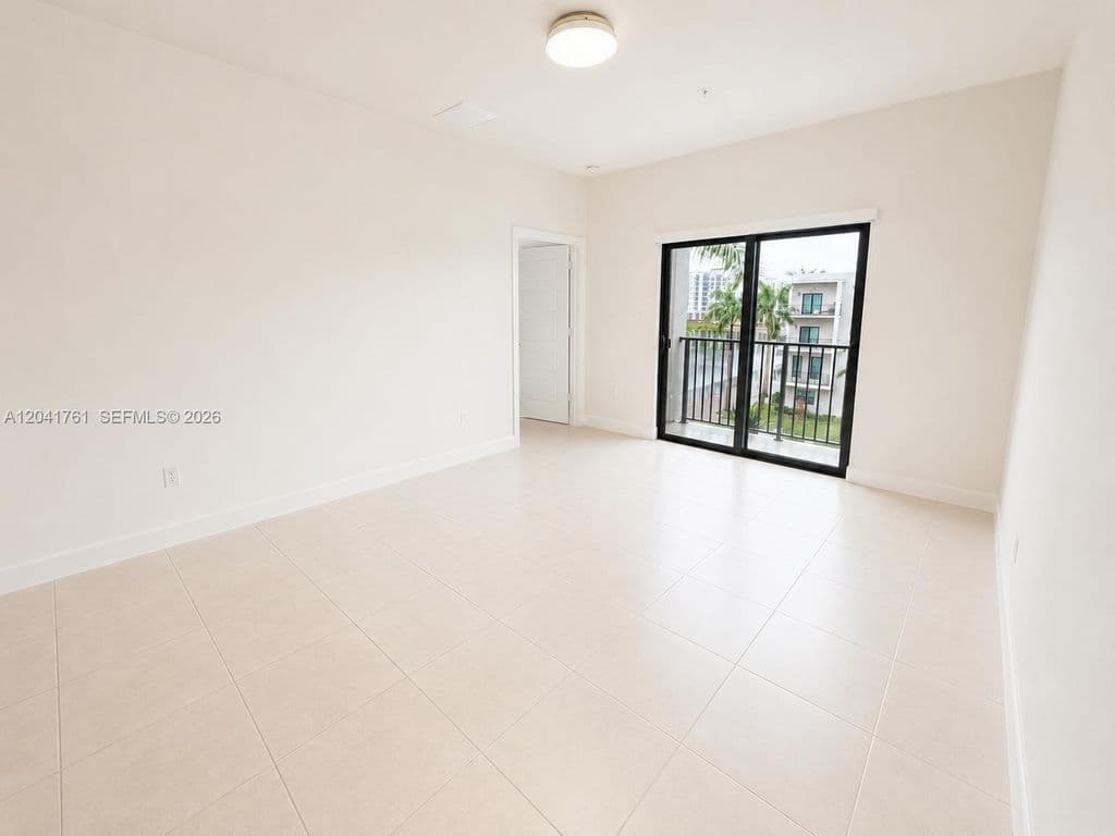 3+1 Condo — 4636 NW 84th Ave #45