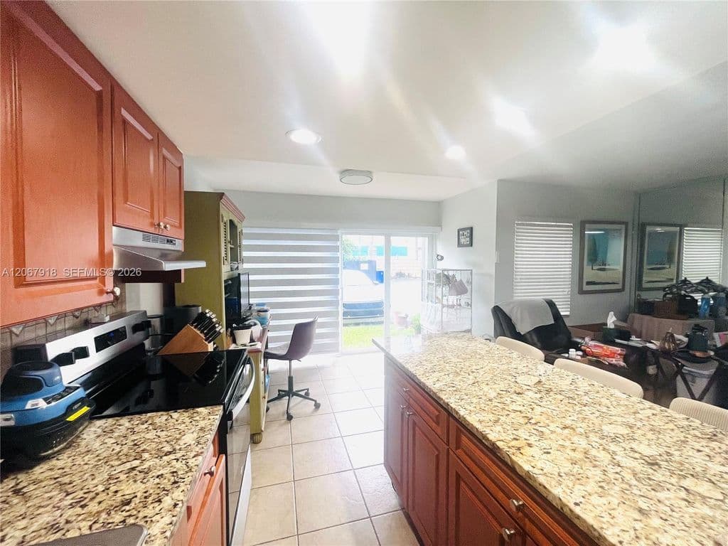 1-bedroom Condo — 9310 W Flagler St APT 110A