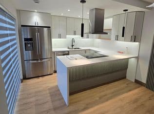 2-bedroom Townhouse — 306 LAKE ARBOR Drive, Palm Springs, 33461