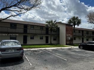 2+1 Condo — 6001 Shakerwood Cir APT 204, Fort Lauderdale, 33319