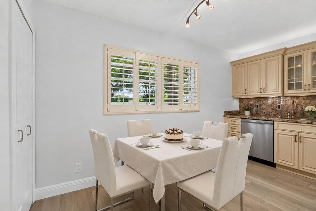 2+1 Condo — 1606 Abaco Drive #A1