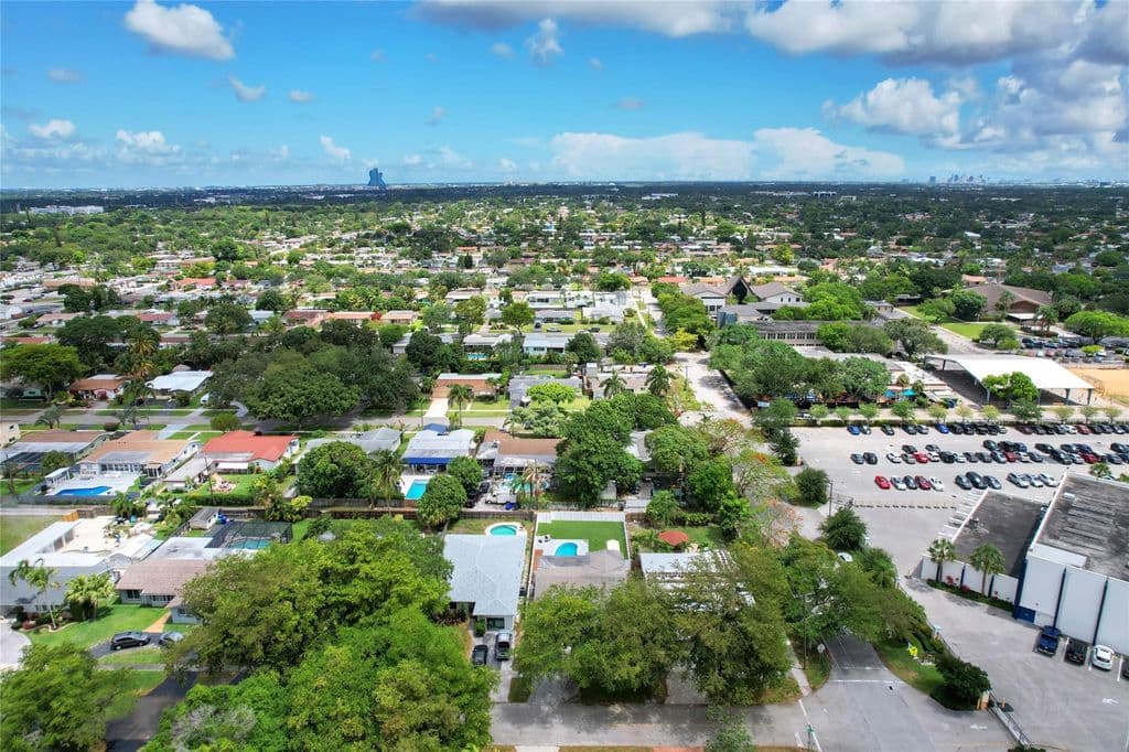 3-bedroom Single-Family Home — 5311 Pierce Street