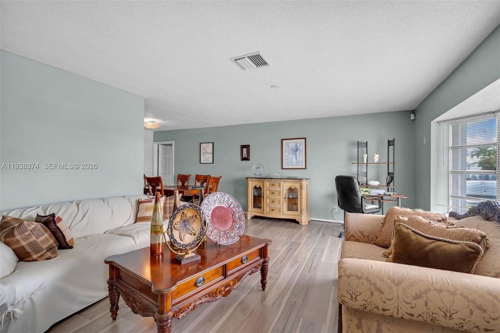 4-bedroom Single-Family Home — 7500 NW 66th Ter