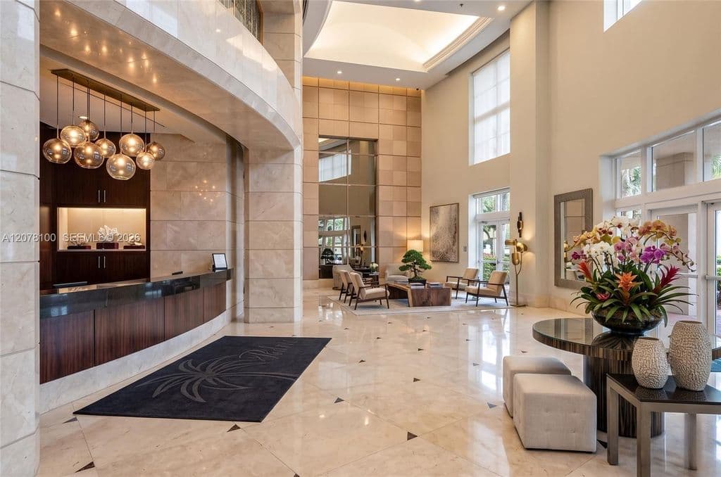 3-bedroom Condo — 19400 Turnberry Way APT 312