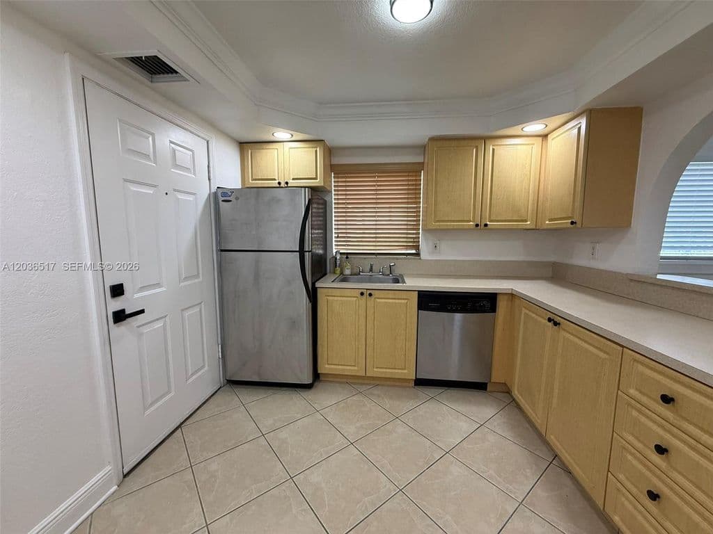 3+1 Condo — 8500 SW 109th Ave #6109