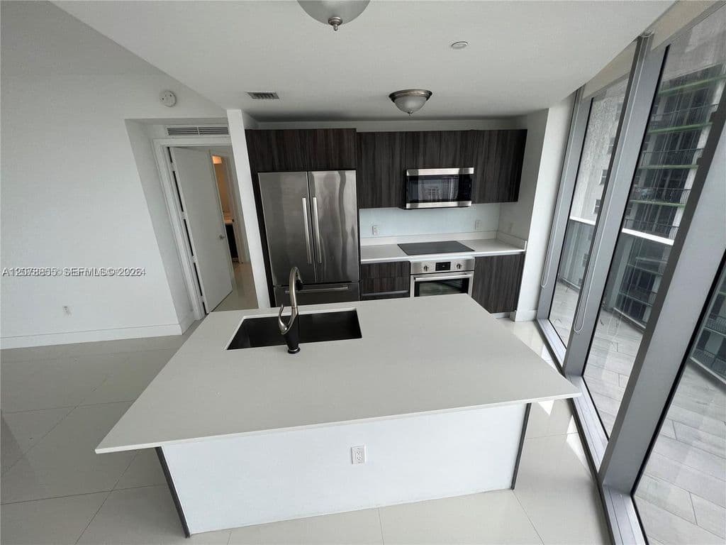 2+1 Condo — 488 NE 18th St Unit 3100