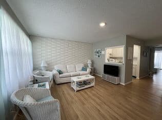 1-bedroom Condo — 258 Markham L #258, Deerfield Beach, 33442