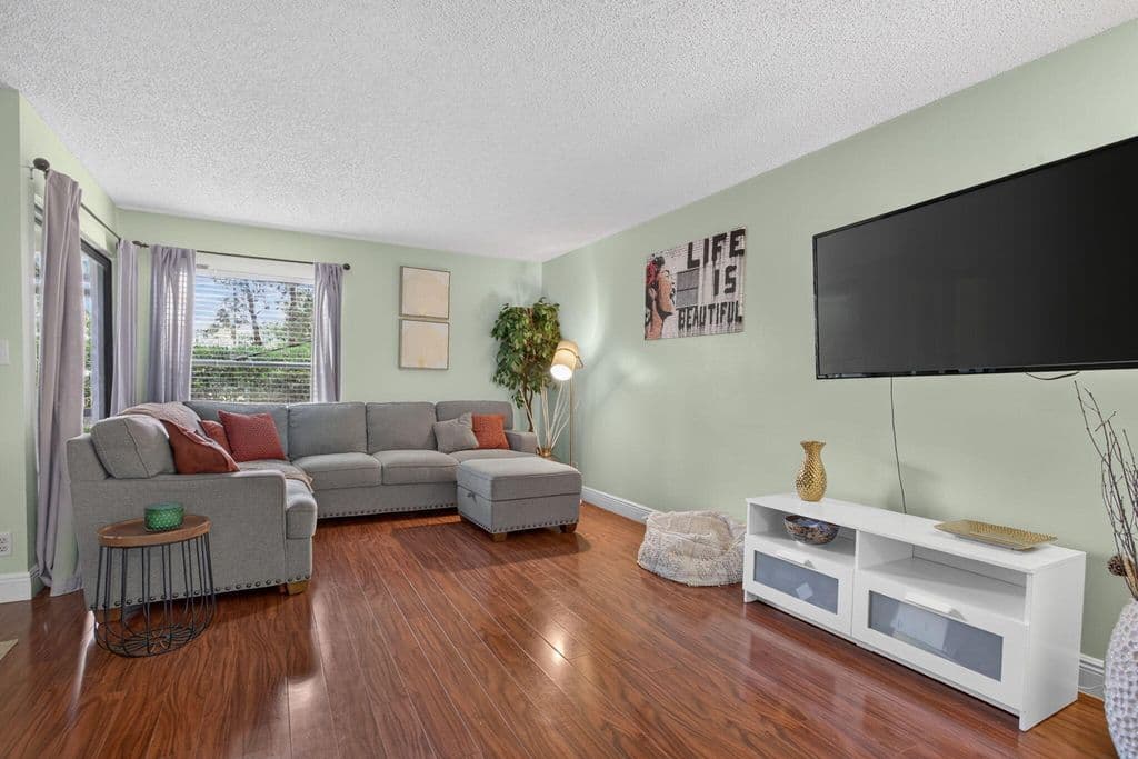 3-bedroom Property — 4705 NW 30TH Street