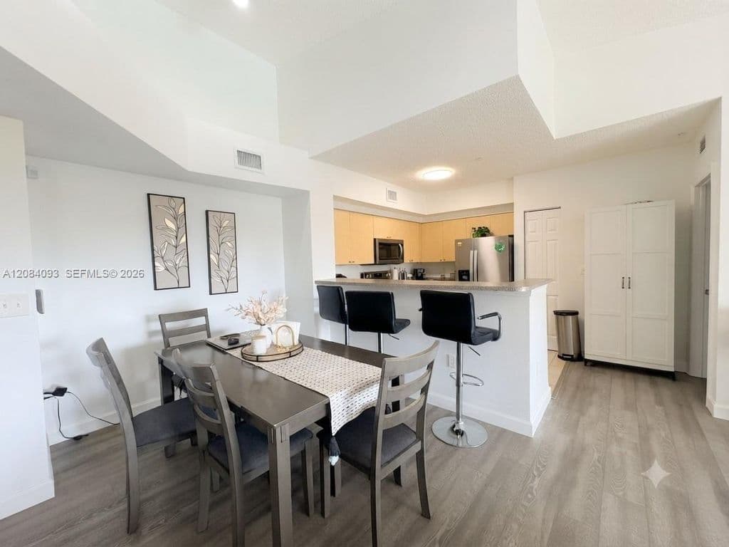 2+1 Condo — 2200 E Preserve Way APT 306