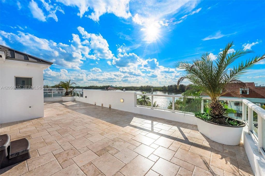 4-bedroom Property — 348 Elm St #B-10