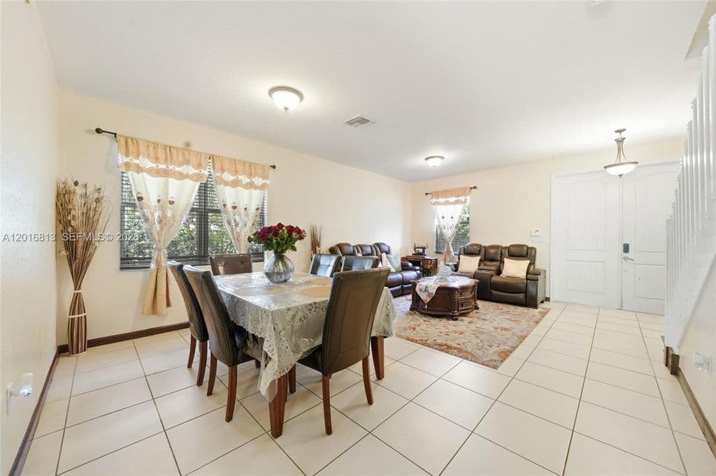 6-bedroom Single-Family Home — 12921 SW 281st St