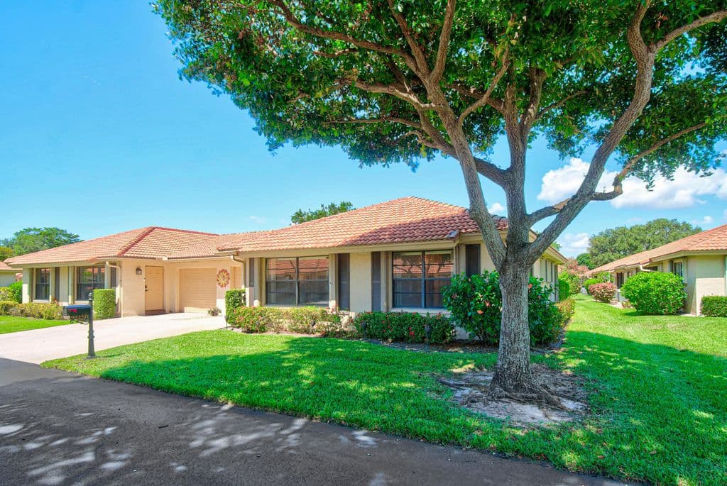 2-bedroom Condo — 9925 Frangipani Tree Way #B
