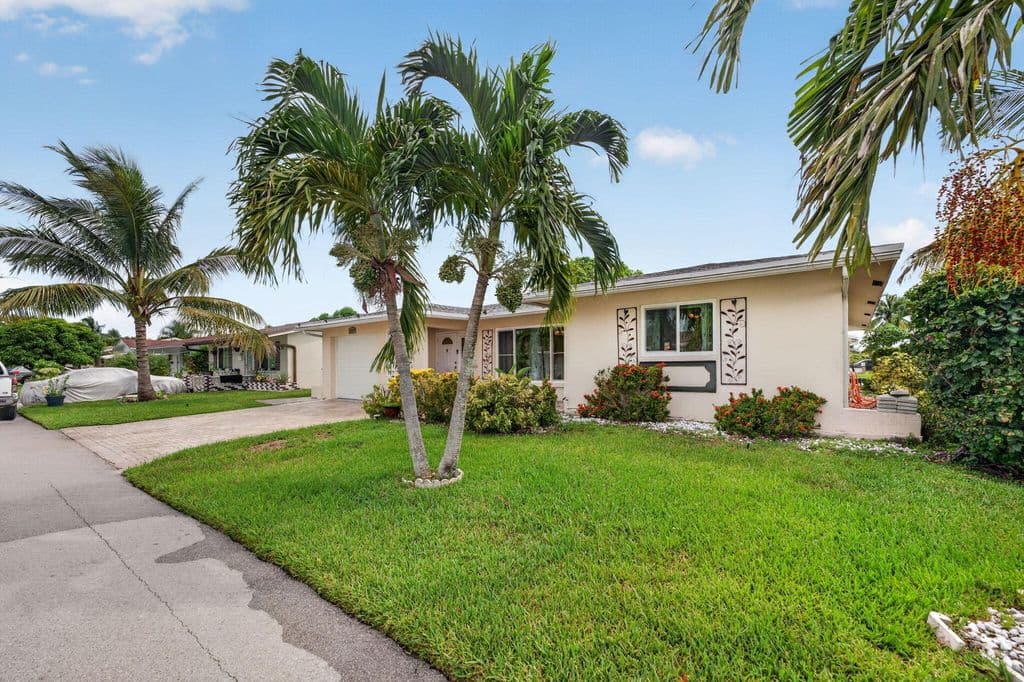 2-bedroom Single-Family Home — 4716 NW 49TH Place