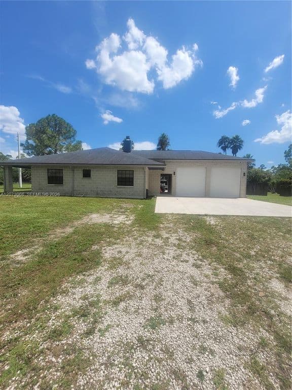 4-bedroom Single-Family Home — 7261 140th Ave N