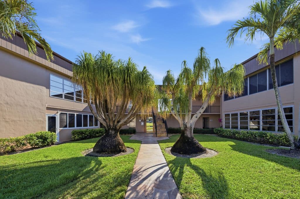 2-bedroom Condo — 129 Piedmont C