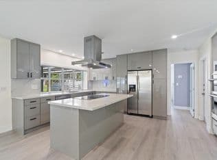 4-bedroom Single-Family Home — 7521 SW 1st Street, Plantation, 33317