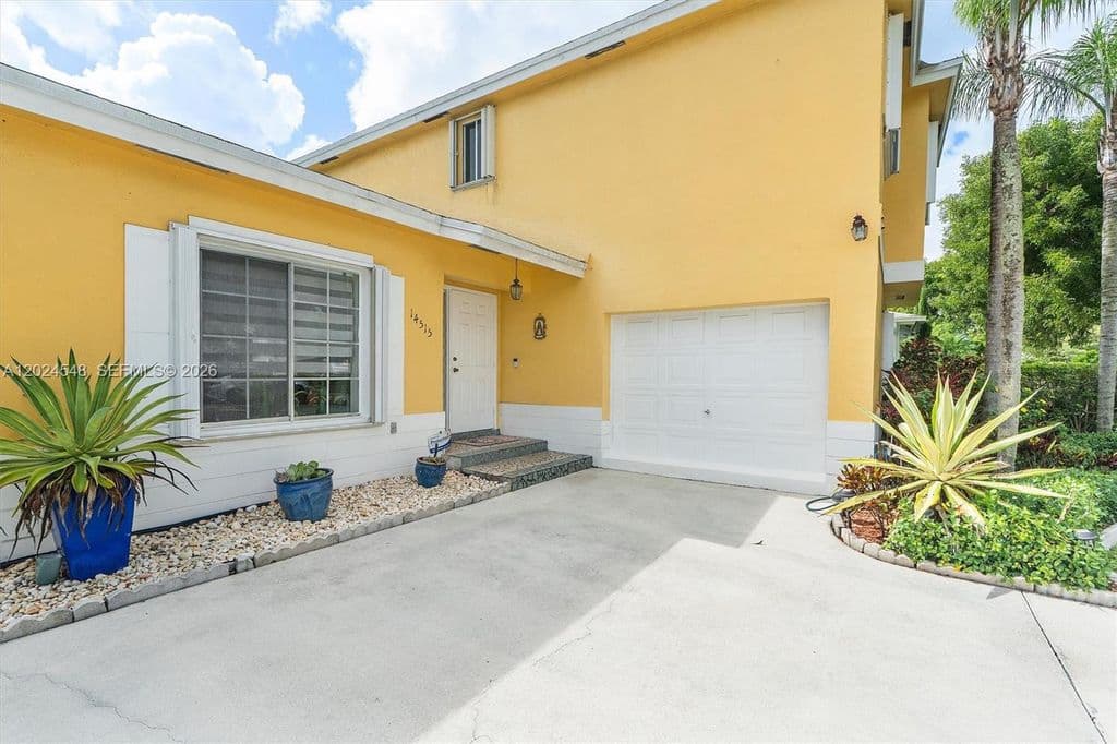3+1 Müstakil ev — 14515 SW 139th Avenue Cir E