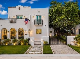 5+1 Müstakil ev — 1636 SW 9th St, Miami, 33135