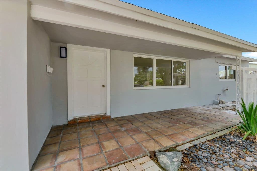 3-bedroom Single-Family Home — 1404 SW 1ST Avenue