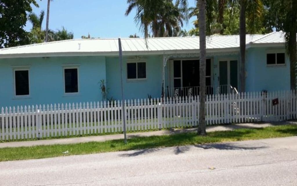 3-bedroom Single-Family Home — 201 N 13th Ave