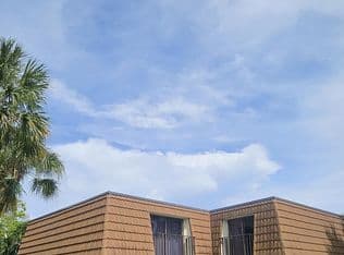 2-bedroom Townhouse — 141 Heritage Way SE, West Palm Beach, 33407