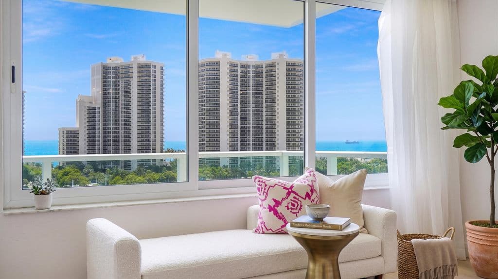1+1 Condo — 3233 NE 34th Street #1214