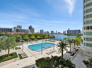 4+1 Condo — 3301 NE 183rd St Unit 509, Aventura, 33160