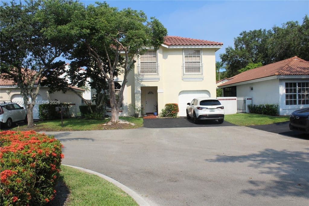 3-bedroom Single-Family Home — 1335 Seagrape Cir