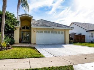 5+1 Müstakil ev — 9420 SW 212th Ter, Cutler Bay, 33189