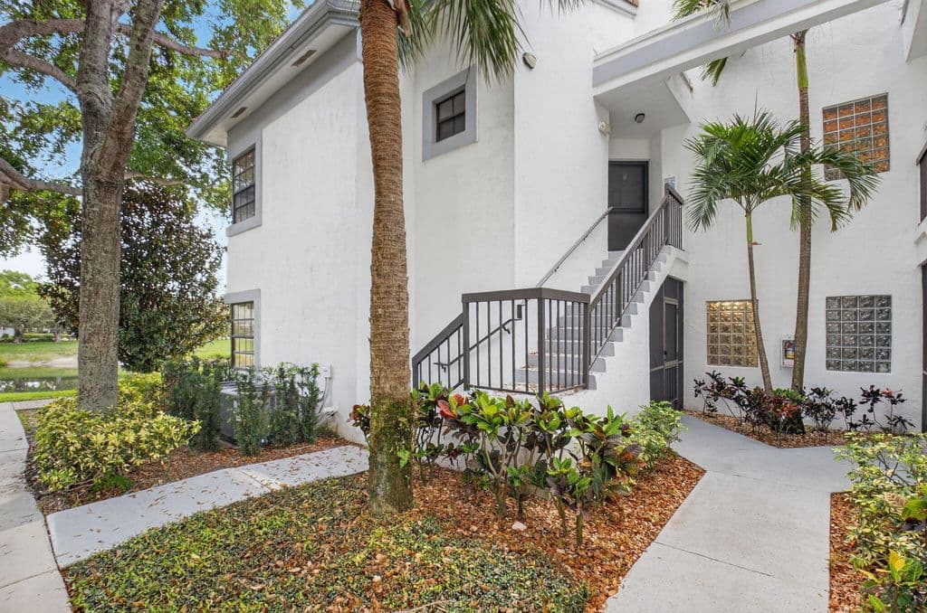 3+1 Condo — 5415 Verona Drive #F