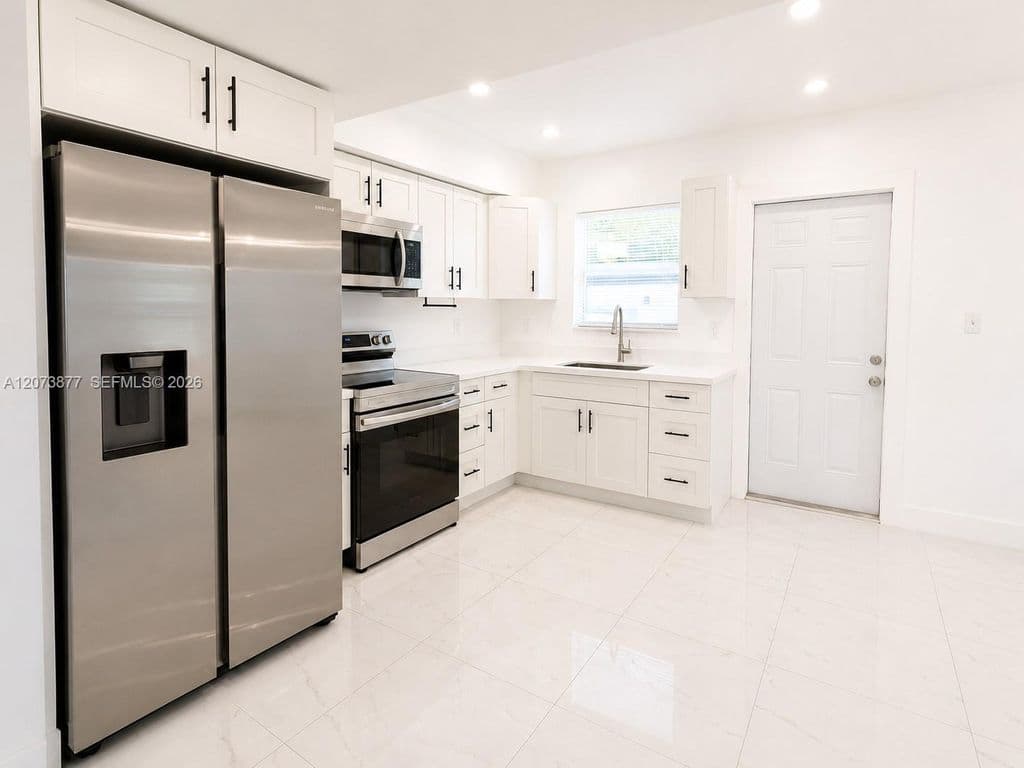 3+1 Müstakil ev — 1800 NE 154th St