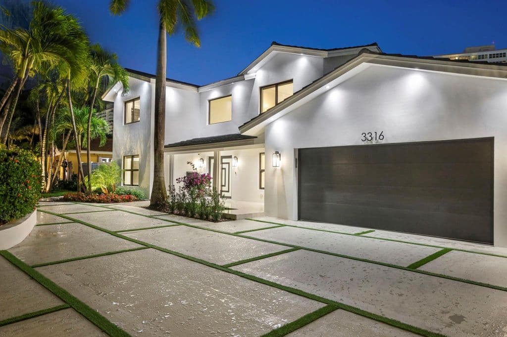 4-bedroom Single-Family Home — 3316 NE 37th Street