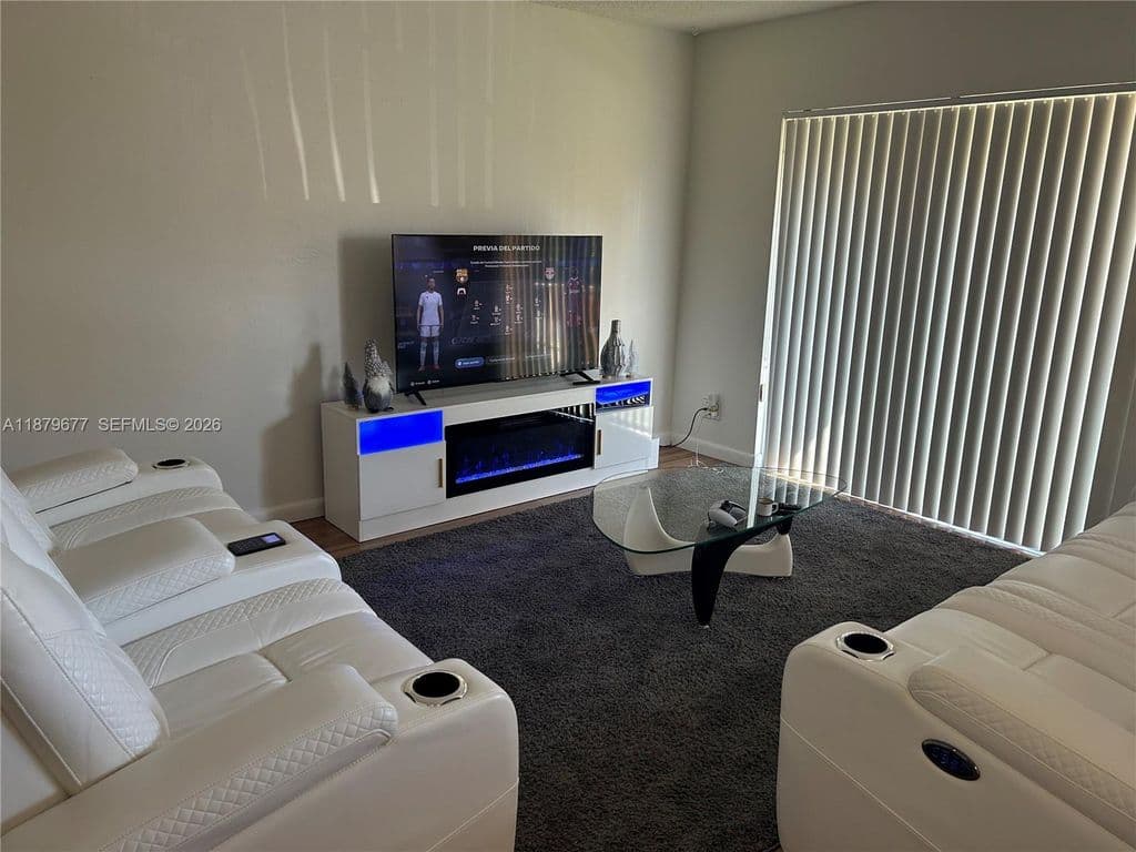 2-bedroom Condo — 17901 NW 68th Ave APT R209