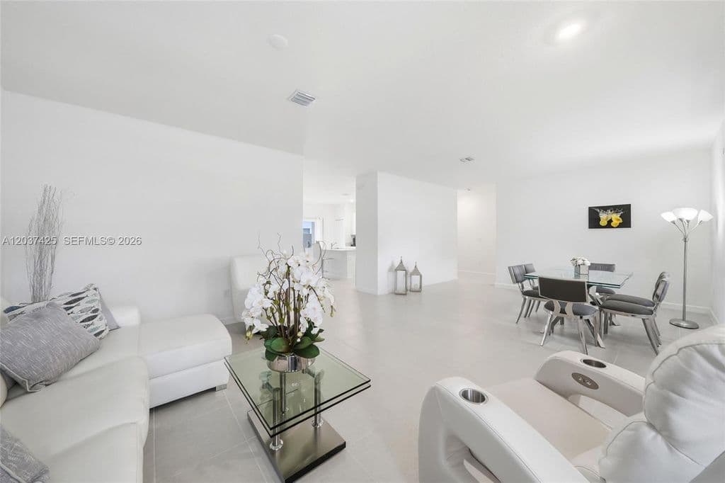 4+1 Müstakil ev — 13249 SW 189th Ter